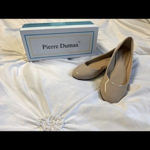 Nude flats size 8 1/2